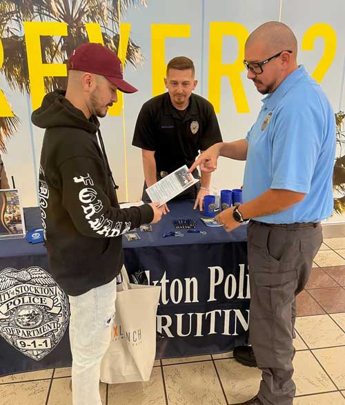 Photo of Stockton Police Recruiting at Shoppin Mall